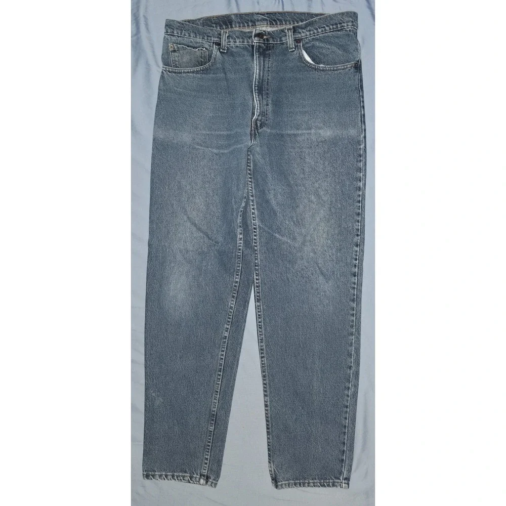 Vintage 1990s Levis 550 Relaxed Fit Denim Jeans Made in USA 38x32